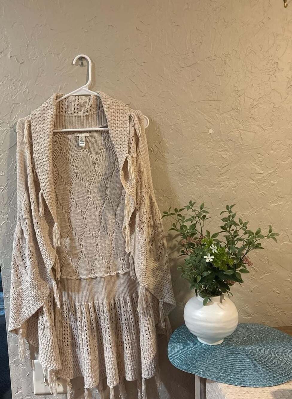 EST. 1946 Beige Cable Knit Tassel Fringe Open Front Vest XL